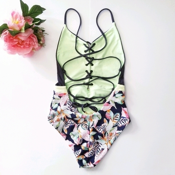 Maaji Limelight Reversible One Piece Swimsuit - Picture 4 of 13